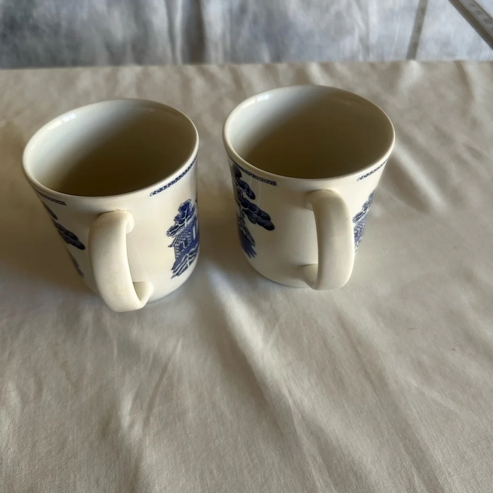 SET OF 2 COFFEE MUGS VINTAGE MADE IN ENGLAND CHURCHILL WILLOW BLUE